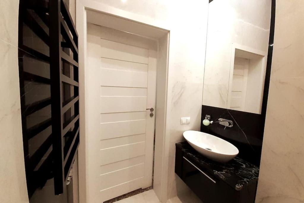 Luxury Apartment - Rakowicka 6 Krakow Luaran gambar